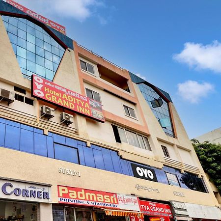 Hotel O Aditya Grand Inn Guntur Exterior photo
